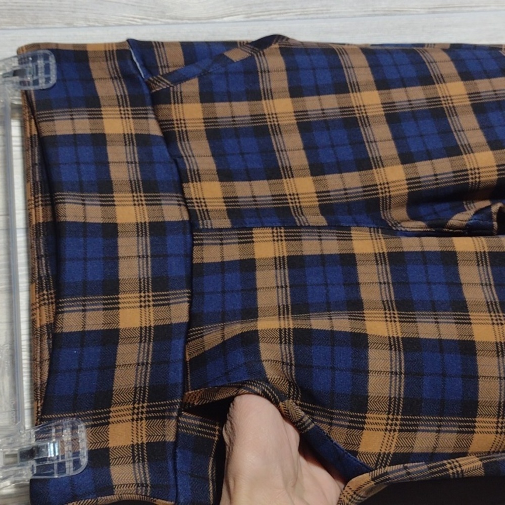 High Rise Plaid Stretch Pants - Picture 4 of 11